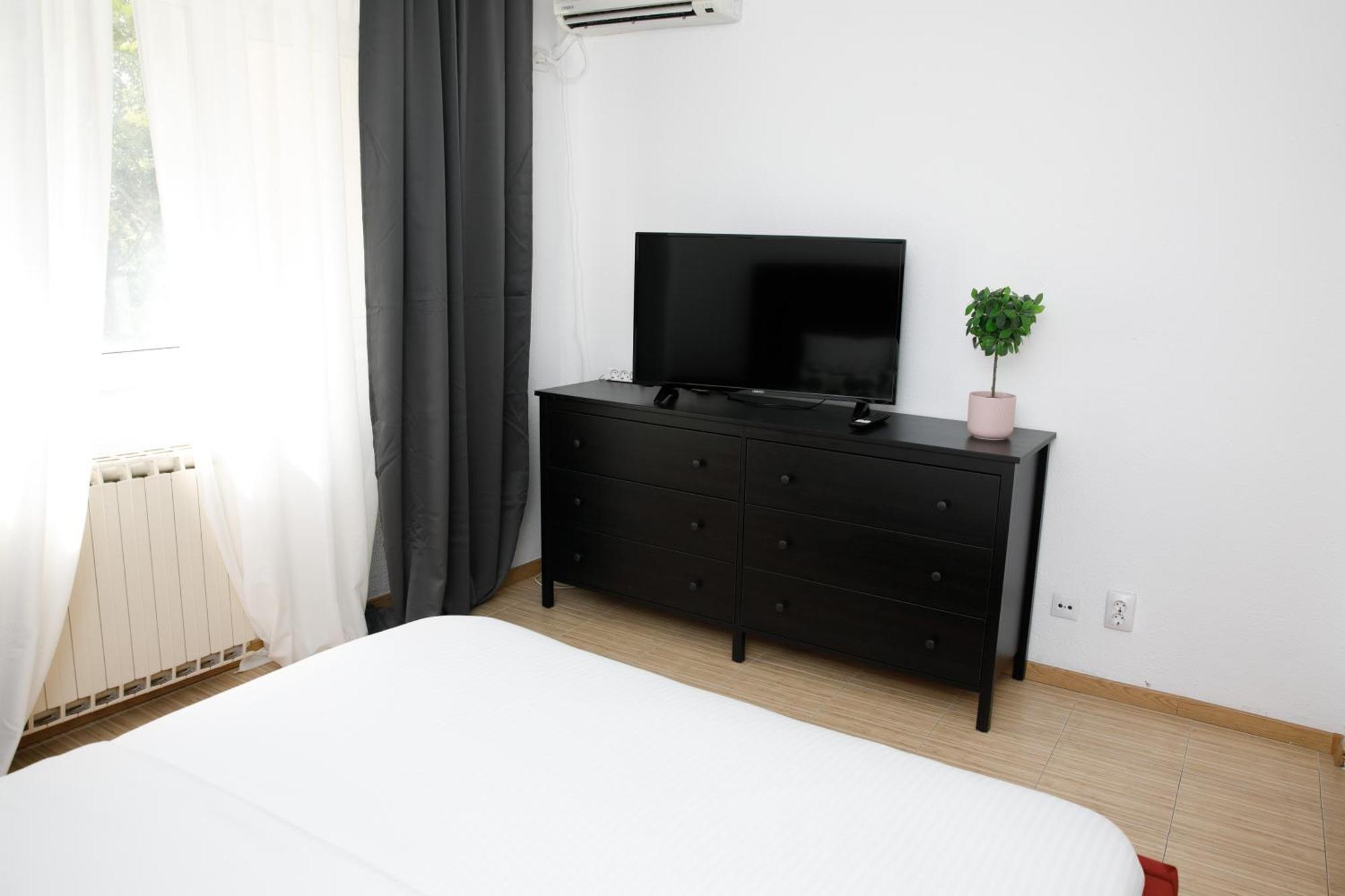Color Apartments Corneliu Coposu No3 Bucharest Exterior photo