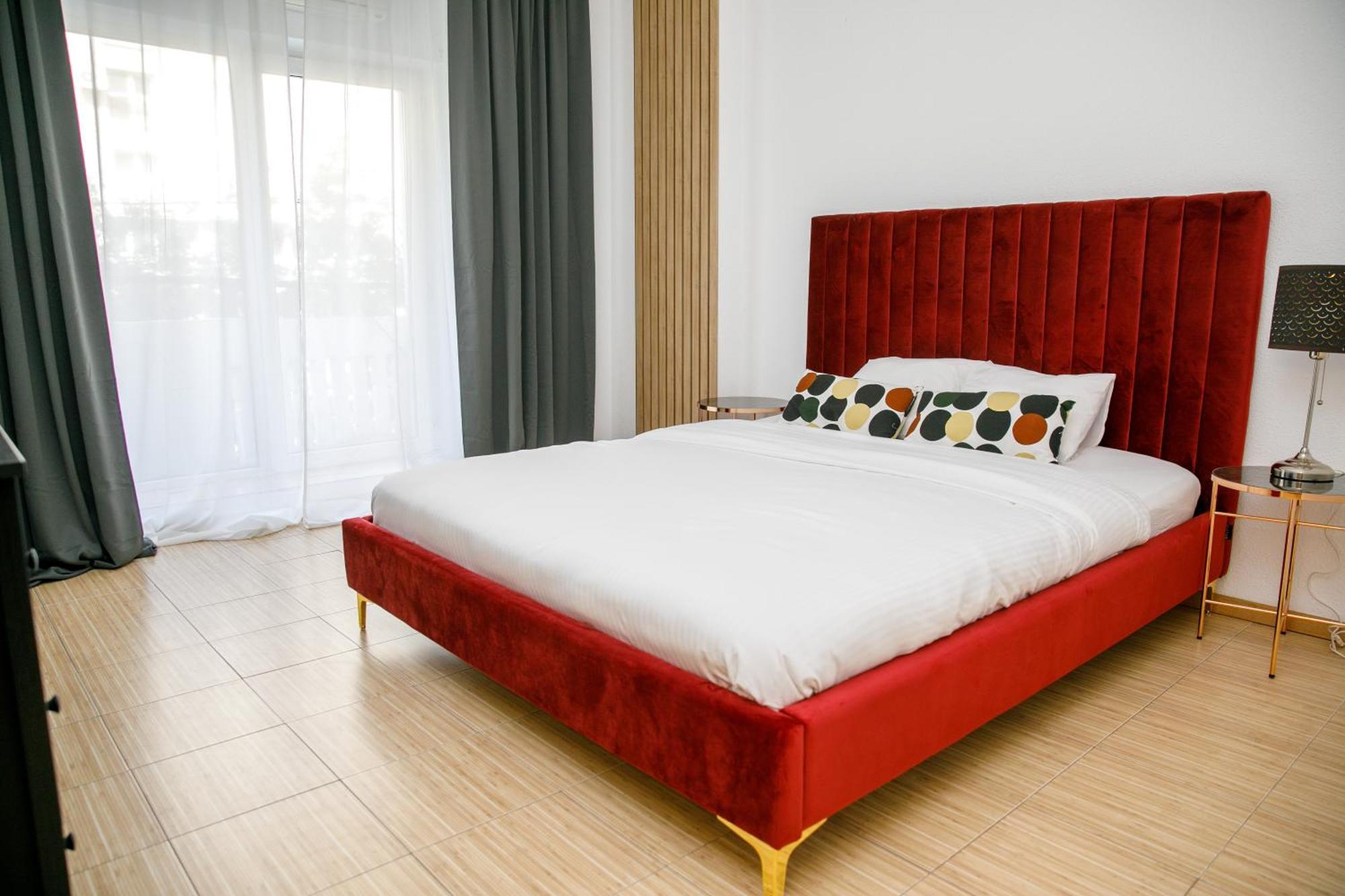 Color Apartments Corneliu Coposu No3 Bucharest Exterior photo