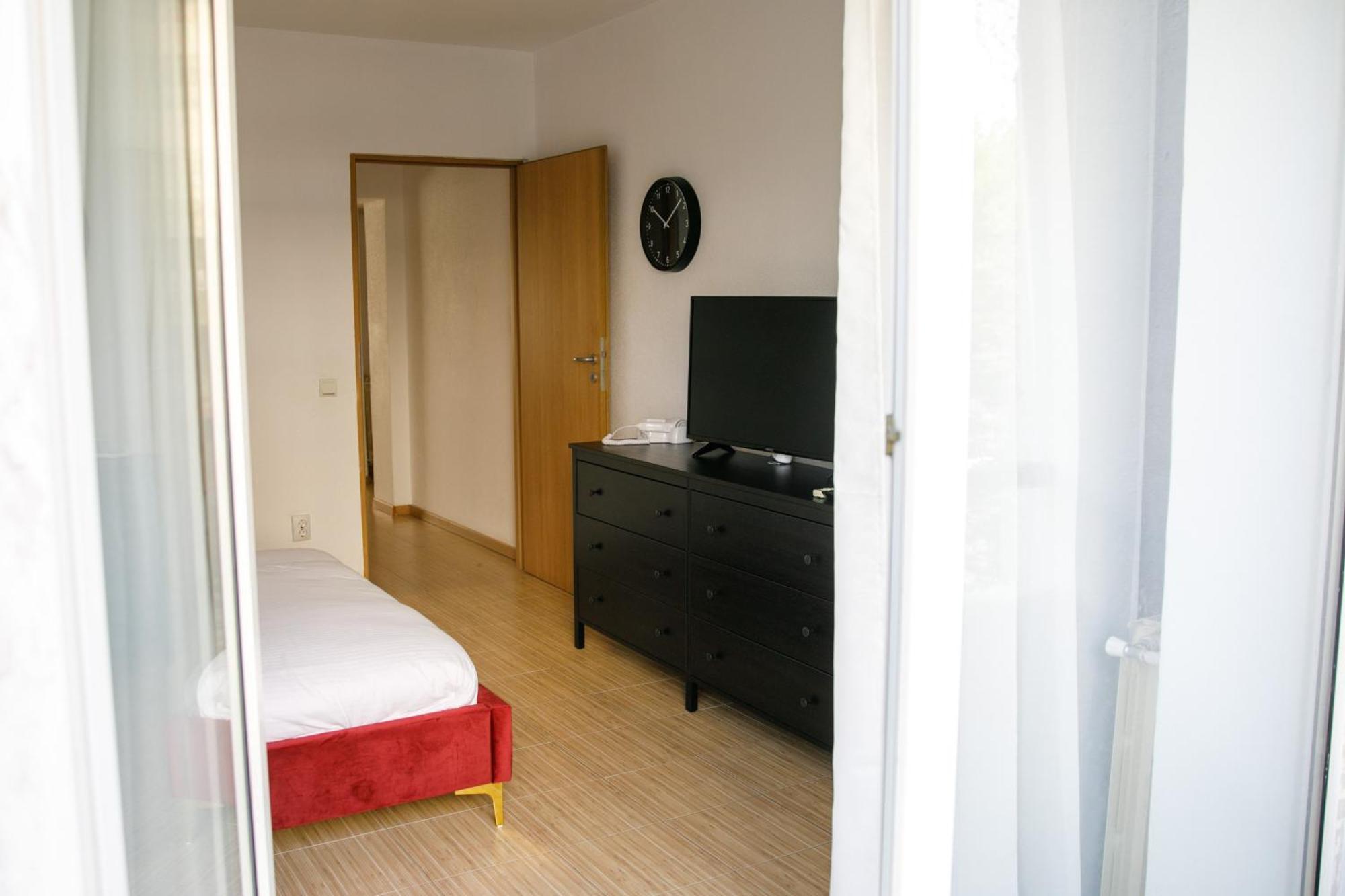 Color Apartments Corneliu Coposu No3 Bucharest Exterior photo